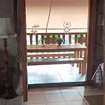 Un Balcon Sur Les Toits *