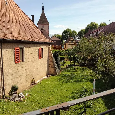 Un Balcon Sur Les Toits Lägenhet Beblenheim