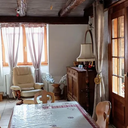 Lägenhet Un Balcon Sur Les Toits