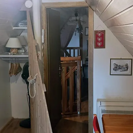 Lägenhet Un Balcon Sur Les Toits